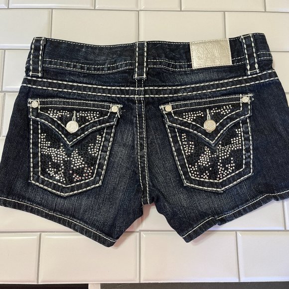 Maurices Pants - Maurices Premium Dark Denim size 5/6 Womens Jeweled Embellished Shorts.